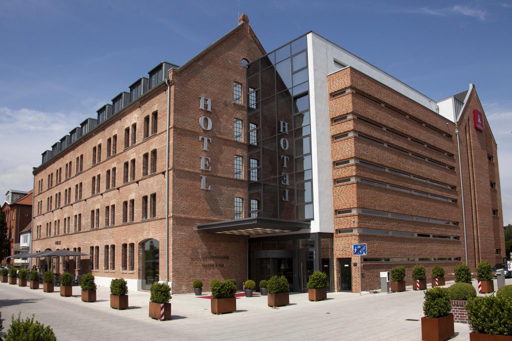 Hotel Hafenspeicher - Stilvoll übernachten am Freizeithafen von Leer